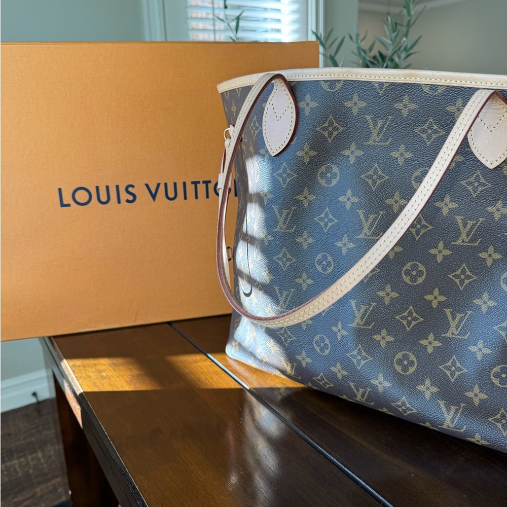 Louis Vuitton Monogram Neverfull PM